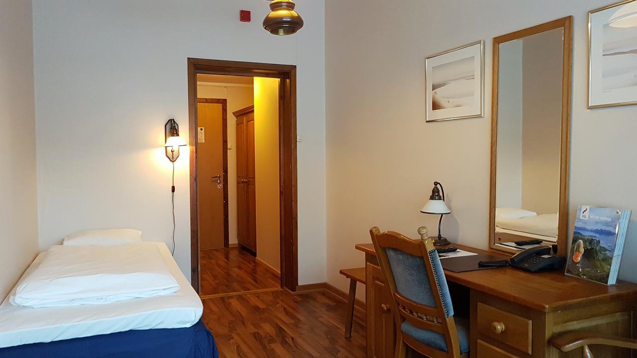 Bardu Hotell Setermoen Exterior photo